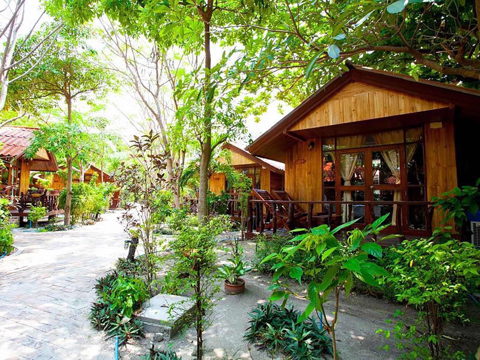 Bundhaya Resort Koh Lipe Extérieur photo